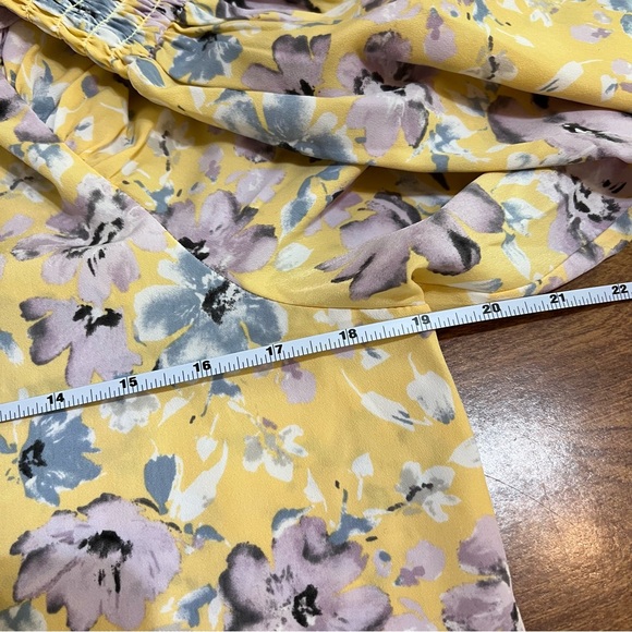 PLEIONE NWOT Yellow Multi Color Floral Print long elastic Sleeve Top size XS - Picture 7 of 11